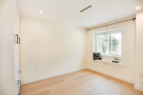 2026 32Nd Avenue E, Vancouver, BC 