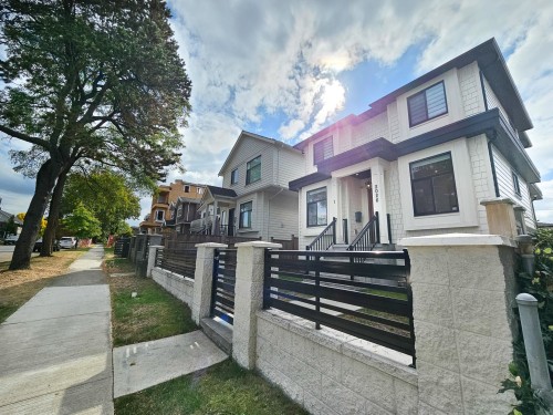 2026 32Nd Avenue E, Vancouver, BC 