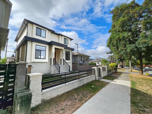 2026 32Nd Avenue E, Vancouver, BC 