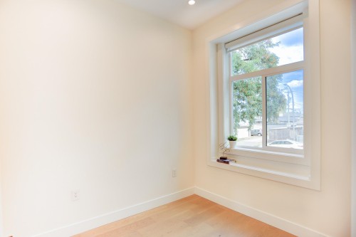 2026 32Nd Avenue E, Vancouver, BC 