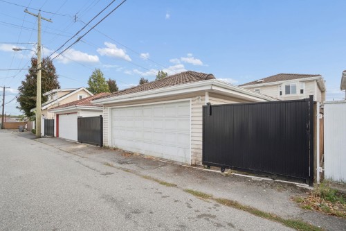 785 50Th Avenue E, Vancouver, BC 