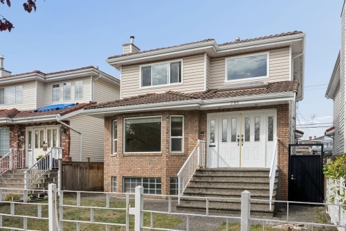 785 50Th Avenue E, Vancouver, BC 