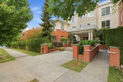333-383 37th Avenue E Vancouver, BC V5W 4C1