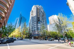 907-811 Helmcken Street  Vancouver, BC V6Z 1B1