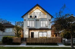 1-2211 Mannering Avenue  Vancouver, BC V5N 3C5