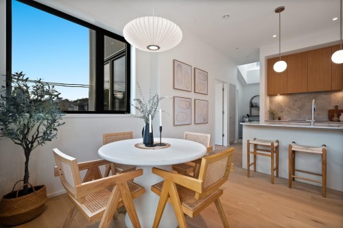 166 38Th Avenue E, Vancouver, BC 
