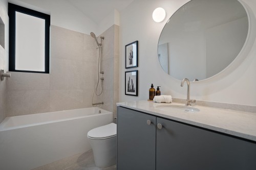 166 38Th Avenue E, Vancouver, BC 