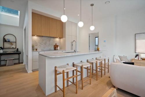 166 38Th Avenue E, Vancouver, BC 