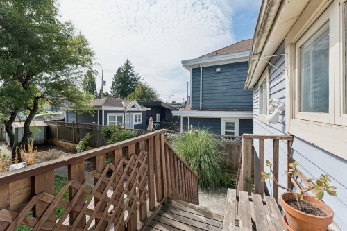 614 19Th Avenue E, Vancouver, BC 