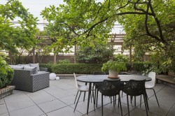 104-2211 West 2nd Ave Vancouver, BC V6K 1H8
