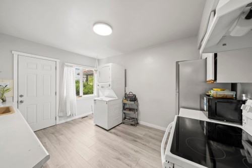 1534 71St Avenue W, Vancouver, BC 