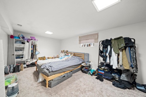 1534 71St Avenue W, Vancouver, BC 