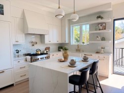 6425 Doman Street  Vancouver, BC V5S 3H2