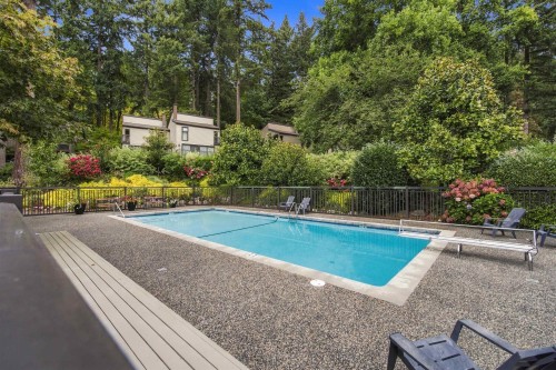 1063 Heritage Boulevard, North Vancouver, BC 