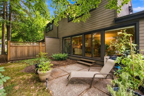 1063 Heritage Boulevard, North Vancouver, BC 