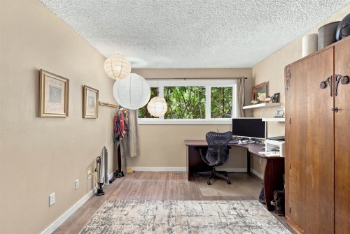 1063 Heritage Boulevard, North Vancouver, BC 