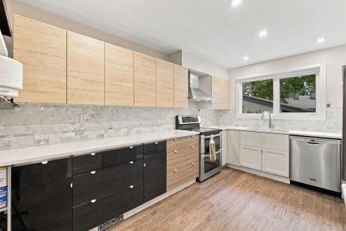 1063 Heritage Boulevard, North Vancouver, BC 