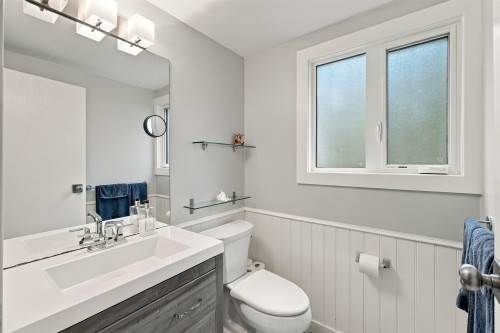 1063 Heritage Boulevard, North Vancouver, BC 