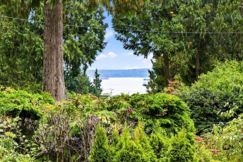 2953 Altamont Crescent, West Vancouver, BC 
