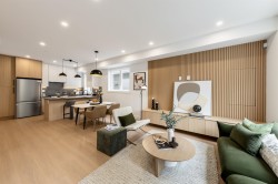 2-3268 18 Avenue E Vancouver, BC V5M 2R7