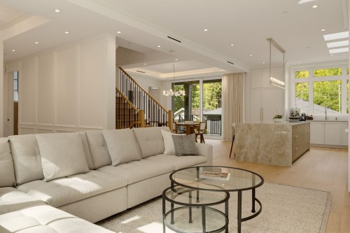 3887 15Th Avenue W, Vancouver, BC 