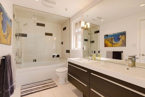 3328 7Th Avenue W, Vancouver, BC 