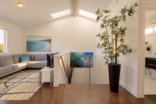 3328 7Th Avenue W, Vancouver, BC 