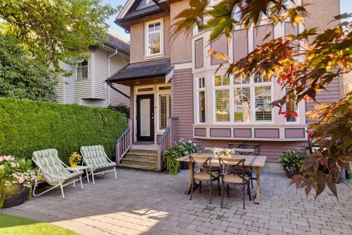 3328 7Th Avenue W, Vancouver, BC 