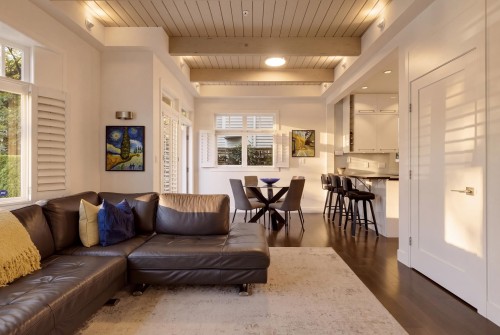 3328 7Th Avenue W, Vancouver, BC 