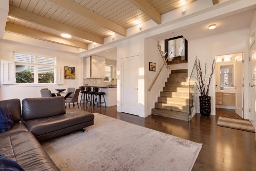 3328 7Th Avenue W, Vancouver, BC 
