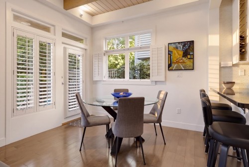 3328 7Th Avenue W, Vancouver, BC 