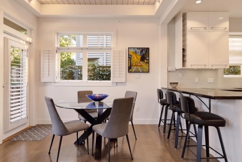 3328 7Th Avenue W, Vancouver, BC 