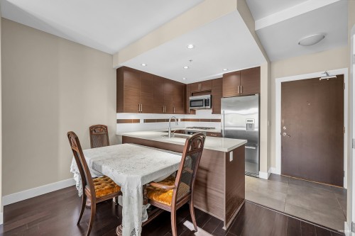 301-4710 Hastings Street  Burnaby, BC V5C 2K7