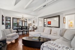 3814 11 Avenue W Vancouver, BC V6R 2K9