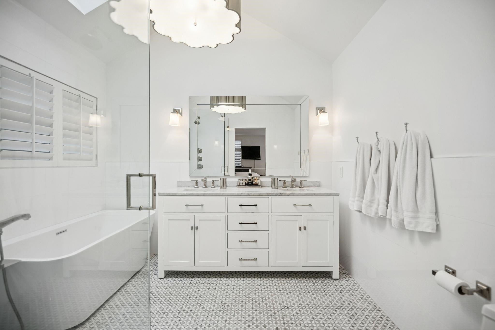 3814 11Th Avenue W, Vancouver, BC