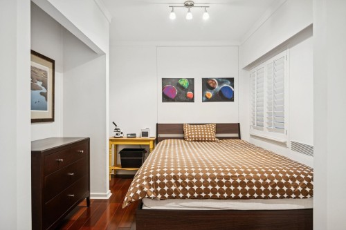 3814 11Th Avenue W, Vancouver, BC 