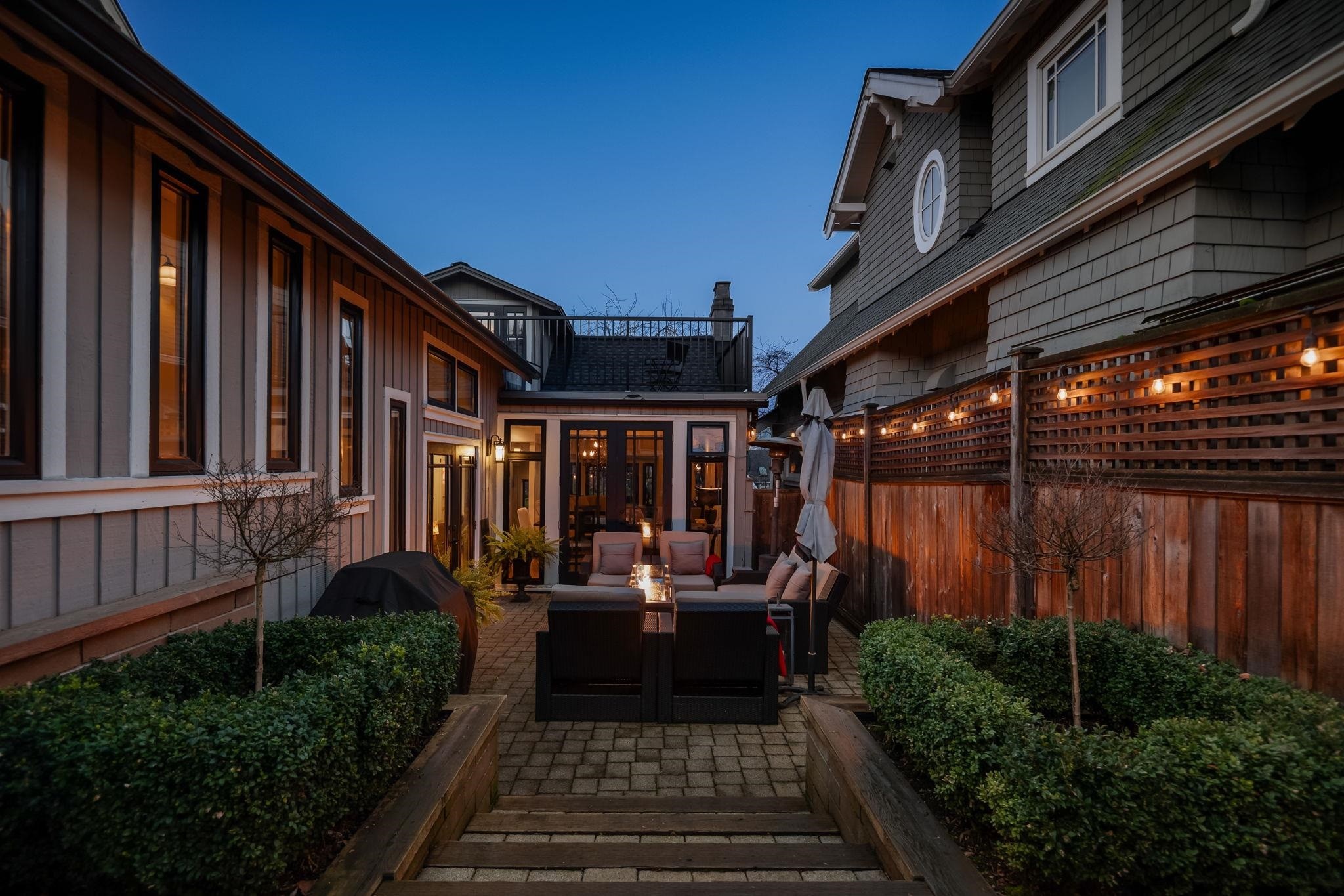 3814 11Th Avenue W, Vancouver, BC