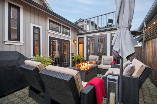 3814 11Th Avenue W, Vancouver, BC 