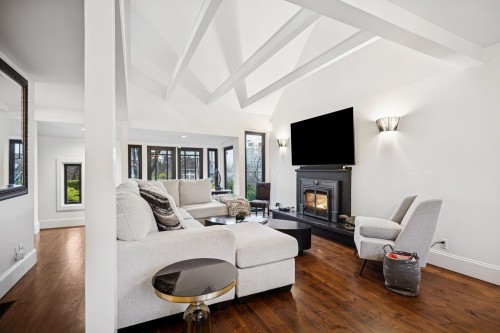 3814 11Th Avenue W, Vancouver, BC 