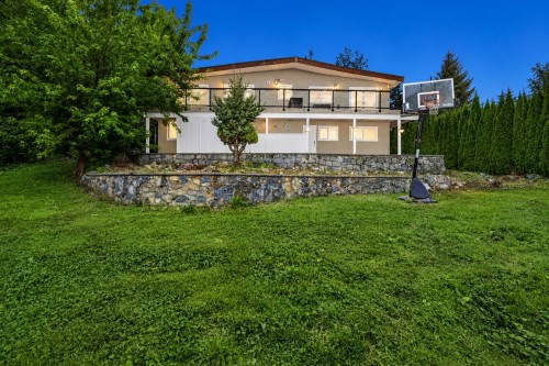 520 Ballantree Place  West Vancouver, BC V7S 1W5