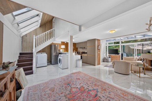 5791 Telegraph Trail, West Vancouver, BC 