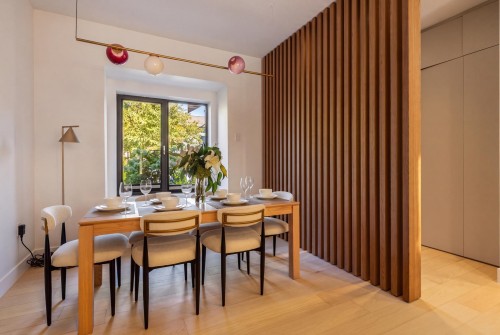20 14Th Avenue W, Vancouver, BC 