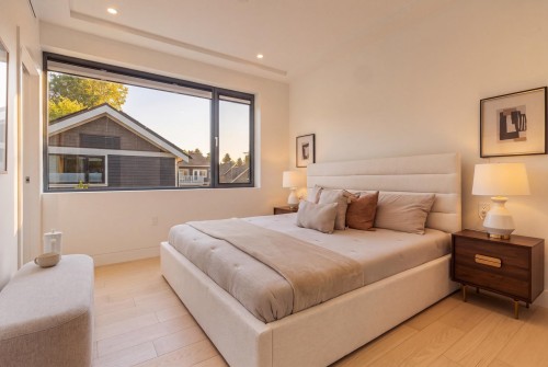 20 14Th Avenue W, Vancouver, BC 