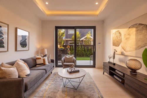 20 14Th Avenue W, Vancouver, BC 