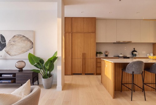 20 14Th Avenue W, Vancouver, BC 