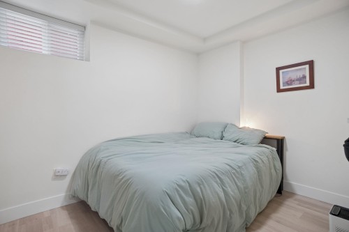1604 36Th Avenue E, Vancouver, BC 