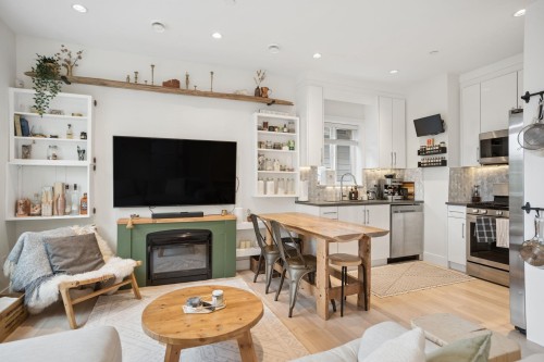 1604 36Th Avenue E, Vancouver, BC 