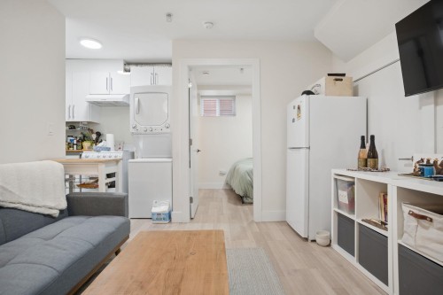 1604 36Th Avenue E, Vancouver, BC 