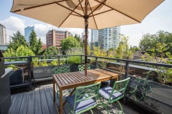 2-1152 Comox Street Vancouver, BC V6E 1K5