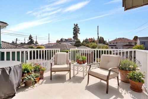 2412 40Th Avenue E, Vancouver, BC 